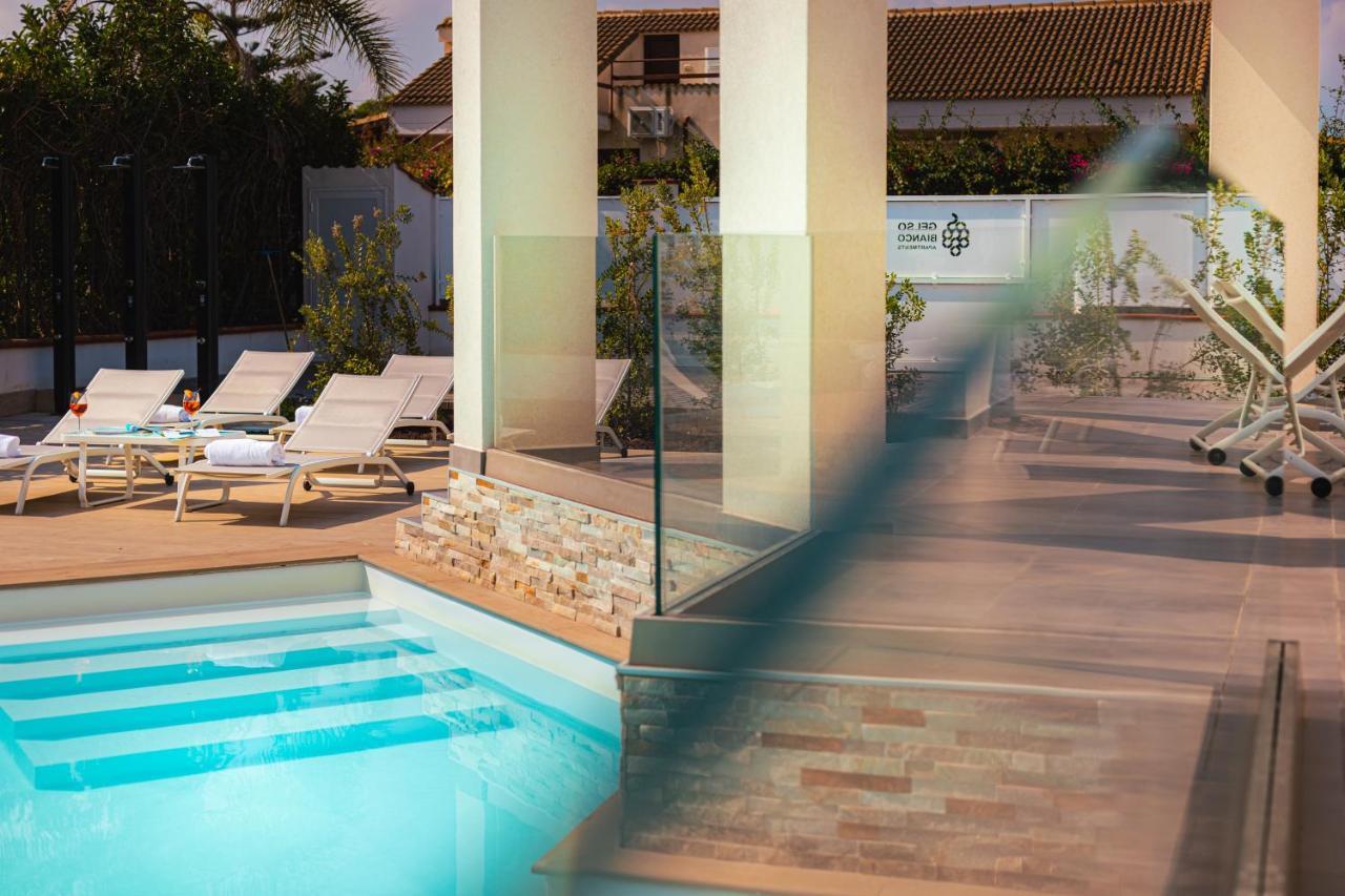 Gelso Bianco Apartments Campofelice Di Roccella Bagian luar foto