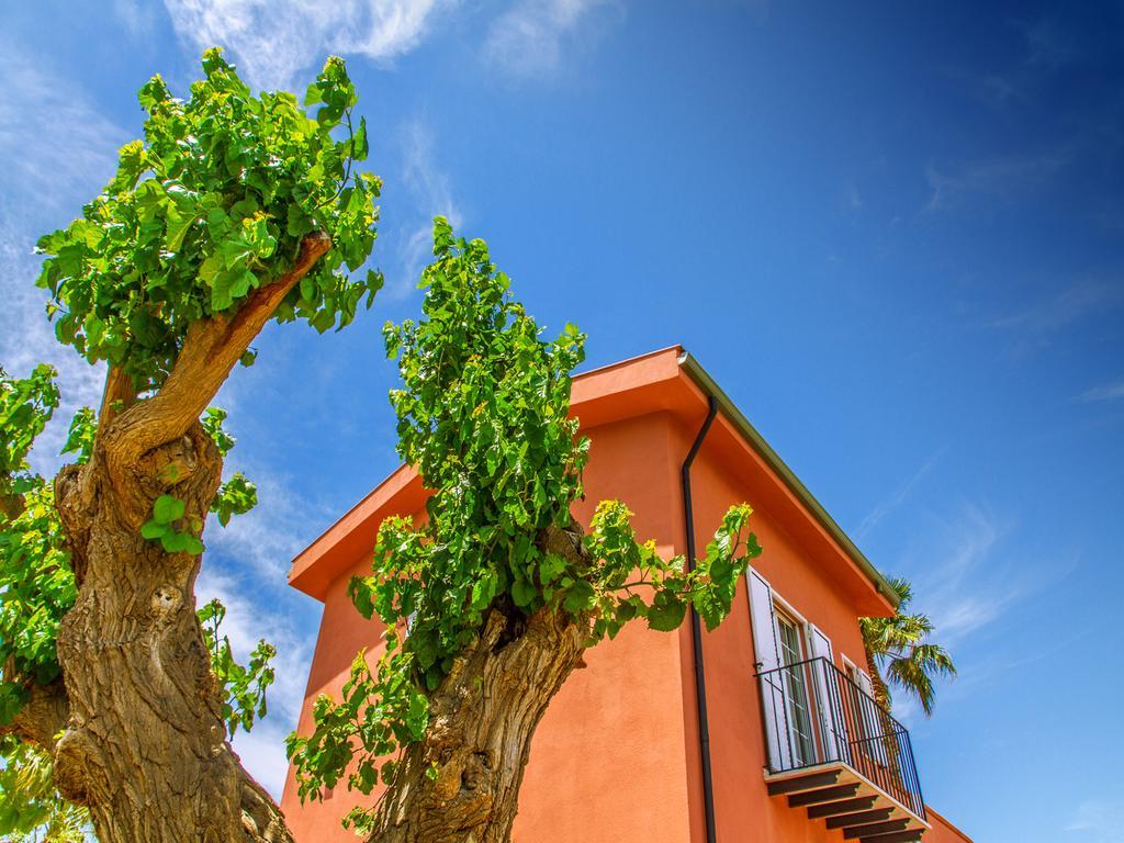 Gelso Bianco Apartments Campofelice Di Roccella Bagian luar foto