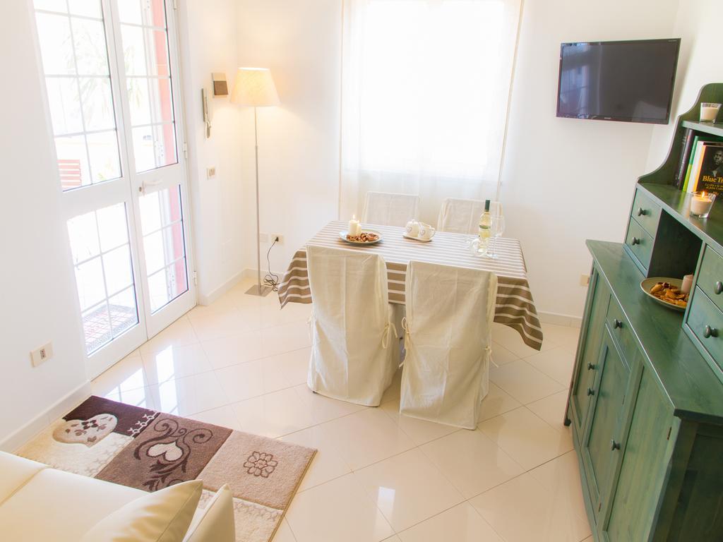Gelso Bianco Apartments Campofelice Di Roccella Bagian luar foto