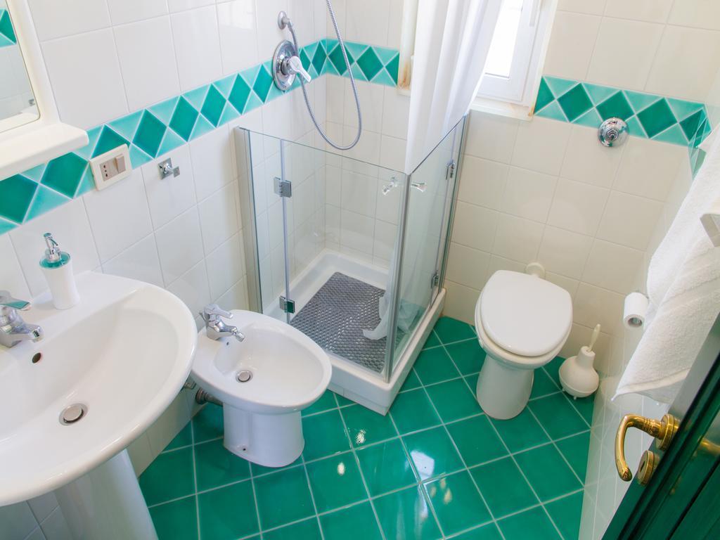 Gelso Bianco Apartments Campofelice Di Roccella Bagian luar foto
